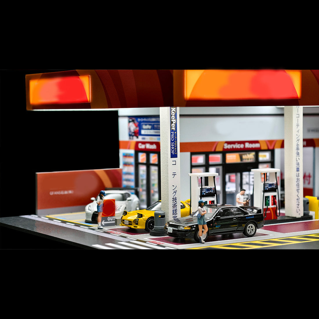 1/64 Scale Japanese Gas Station Diorama Building Scene Model