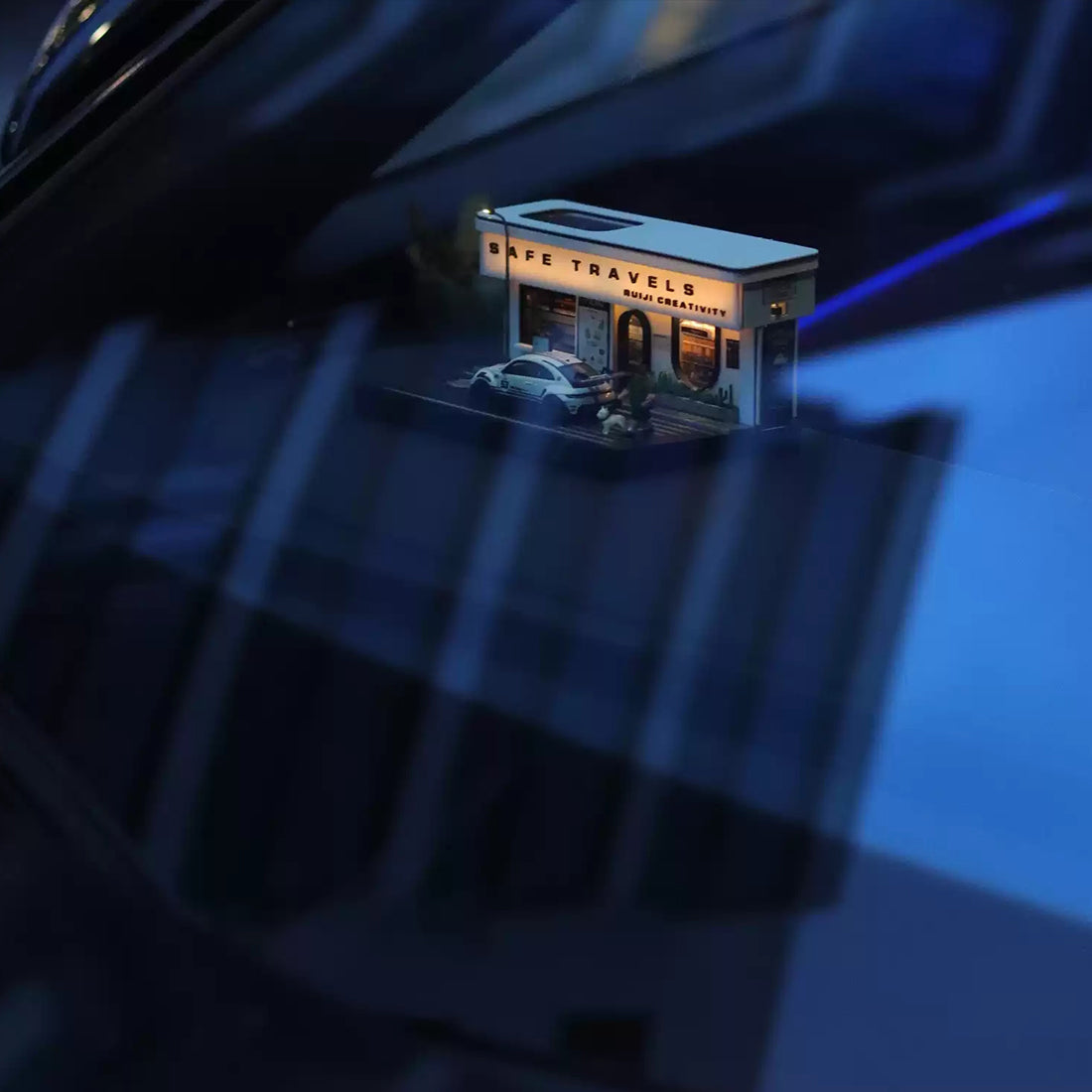 1/64 Scale Miniature Coffee Shop Diorama with Solar LED Lighting