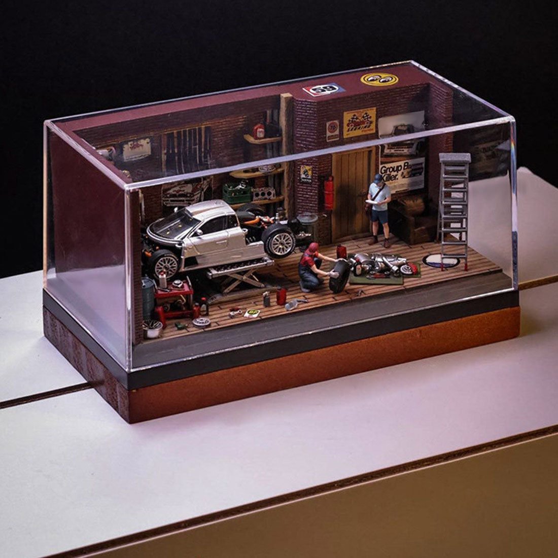 1/64 Scale Auto Repair Garage Diorama with LED Lighting