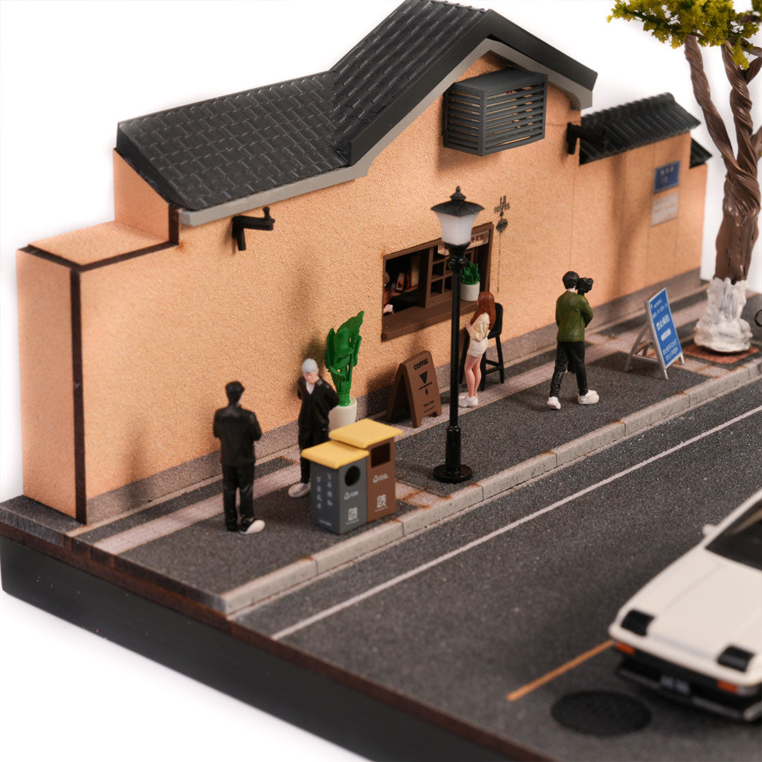 1/64 scale nanjing corner coffee shop diorama building scene model with led street lamps