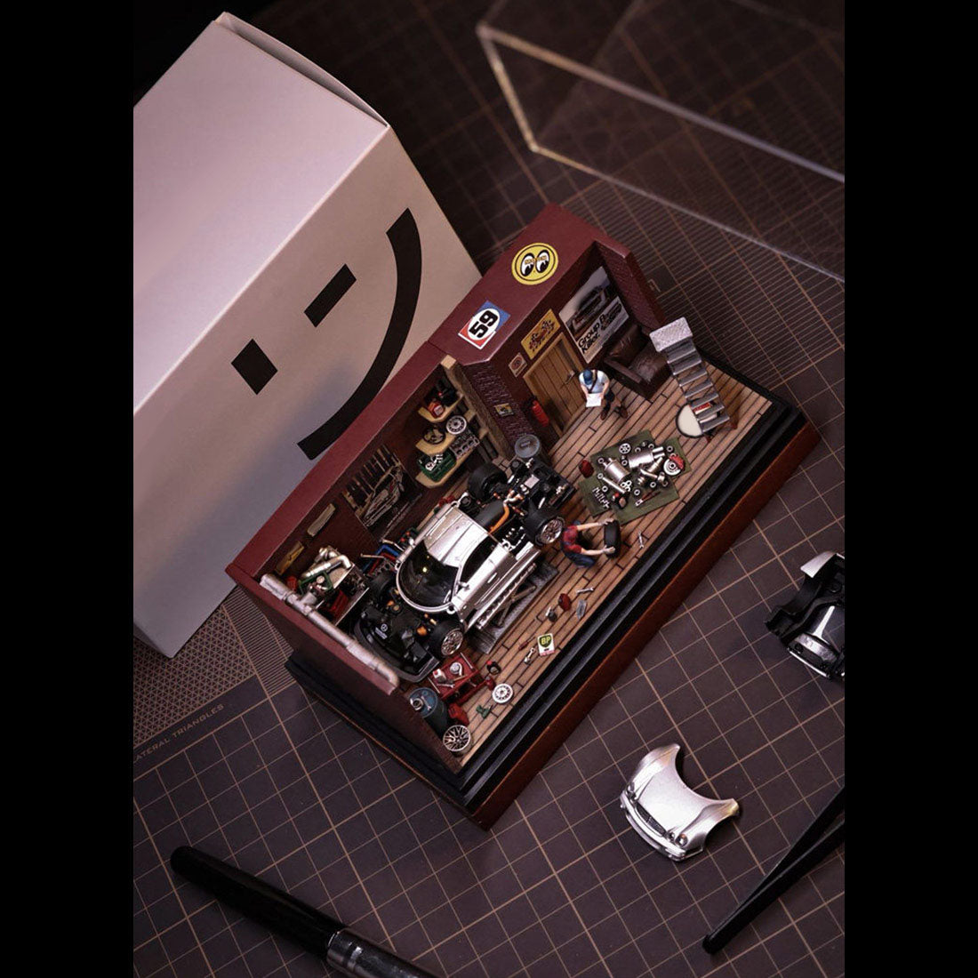 1/64 Scale Auto Repair Garage Diorama with LED Lighting