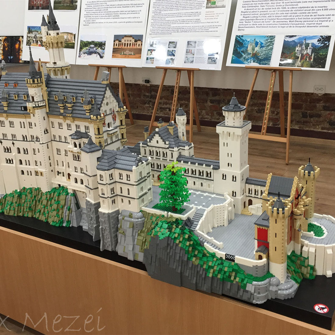 moc-123380 germany neuschwanstein castle model building blocks set (57602pcs)