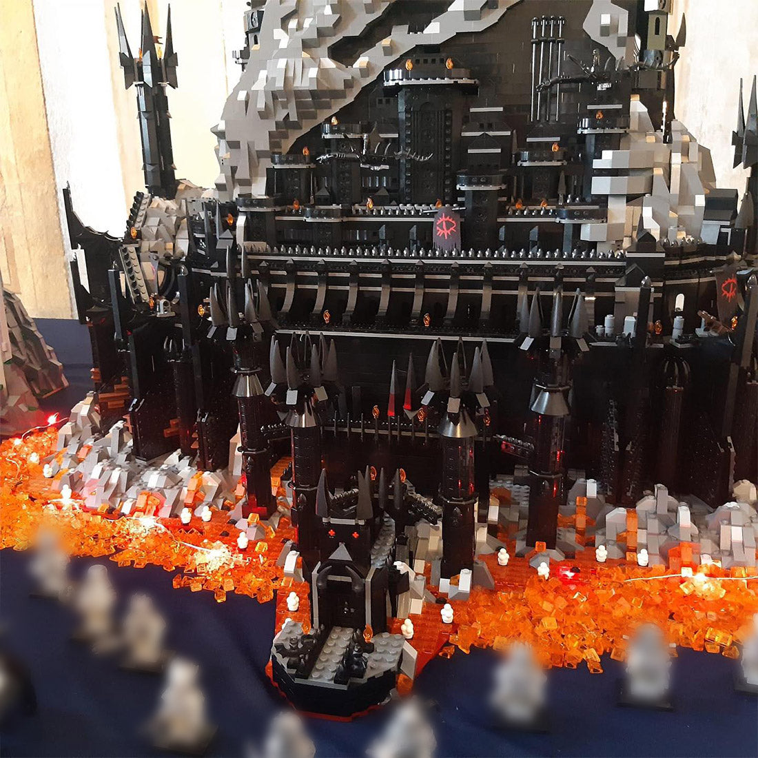 moc-164351 ucs barad-dur dark fortress building blocks set (17693pcs)