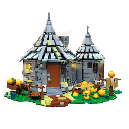 Sci-Fi Double Pointed Tower Mage Cottage Building Block